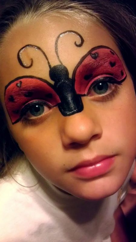 Maquillage fille papillon enfant