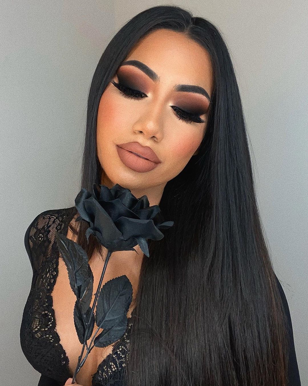 Maquillaje oscuro: 35 ideas para inspirarte - 1660583292 946 35 inspiraciones y paso a paso para aprender ahora