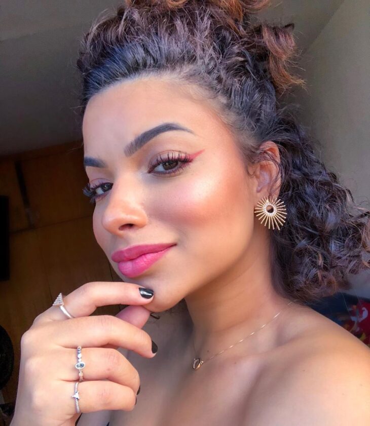 Eyeliner de otro color: 15 ideas para inspirar y copiar - 1660589210 9 tutoriales tecnicas y fotos para jugar con los colores