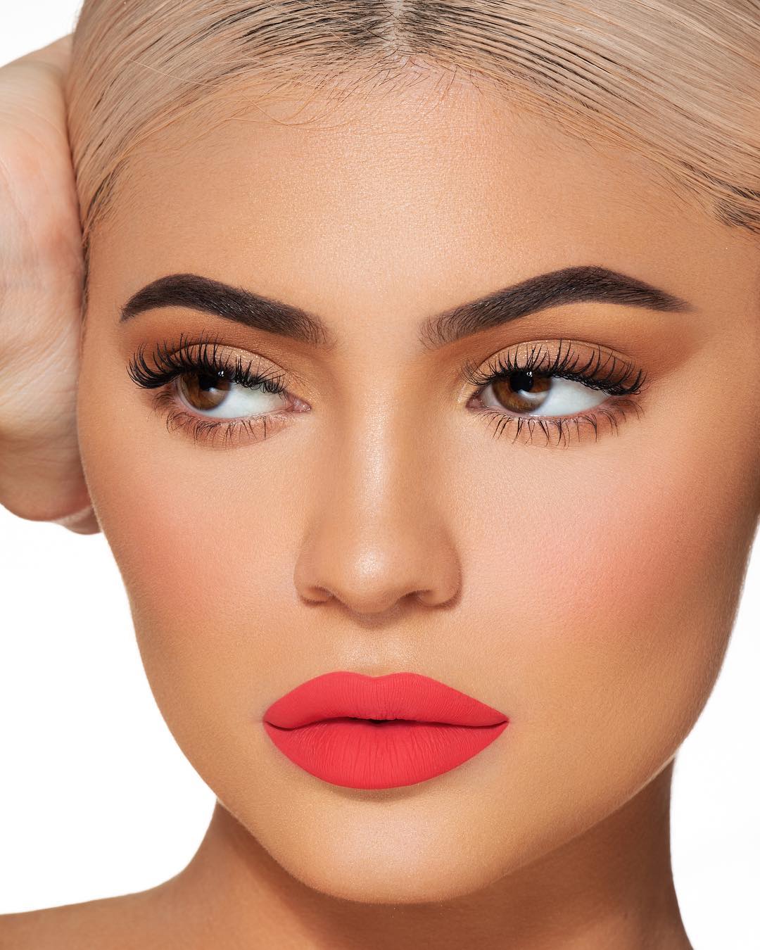 40 imágenes y consejos para lograr el maquillaje de ojos correcto - 1660594133 614 40 fotos y trucos para conseguir el maquillaje adecuado