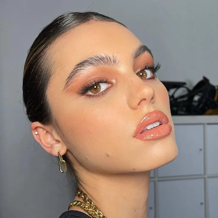 nuevo contorno de rostro de mujer para esculpir la mandíbula estroboscópica contorno de mandíbula resaltar maquillaje natural mujer bella hadid